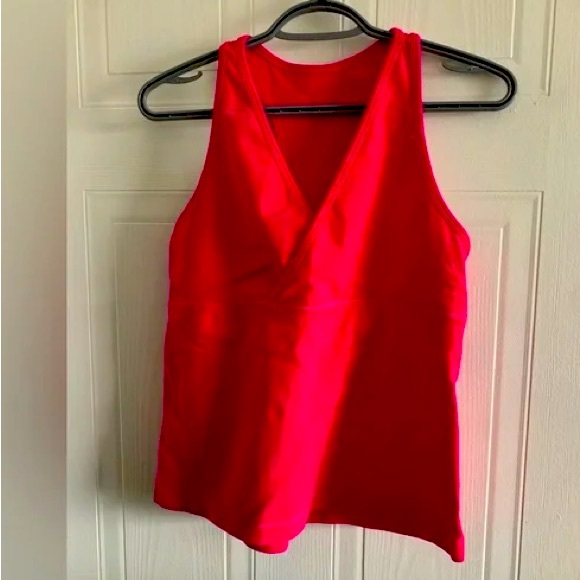 Lululemon athletica V neck top - Picture 1 of 3